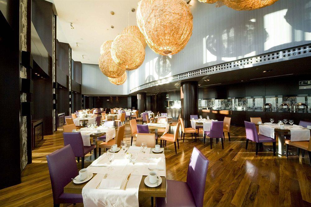 Eurostars Madrid Tower Hotel Restaurant photo