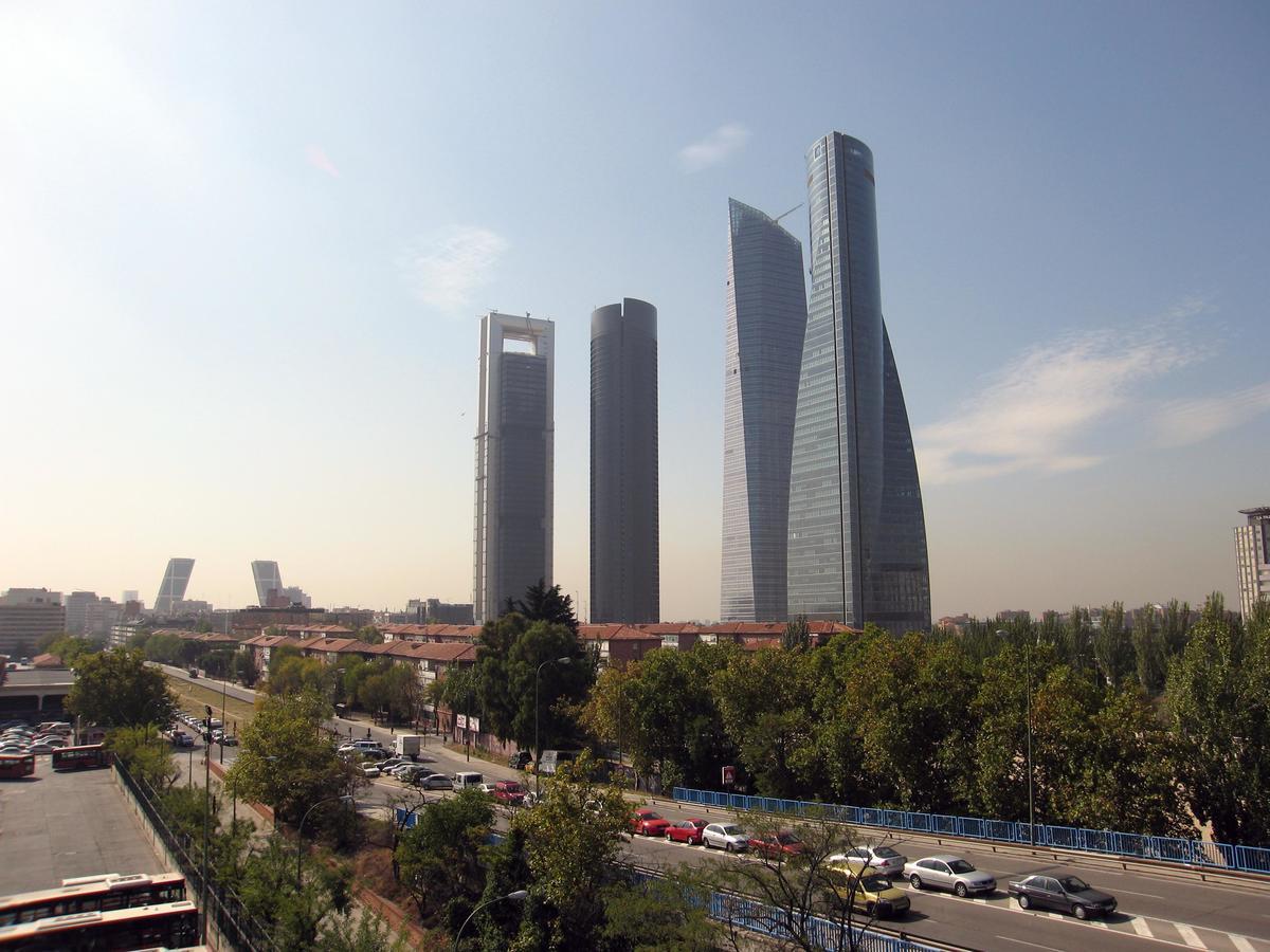 Eurostars Madrid Tower Hotel Exterior photo